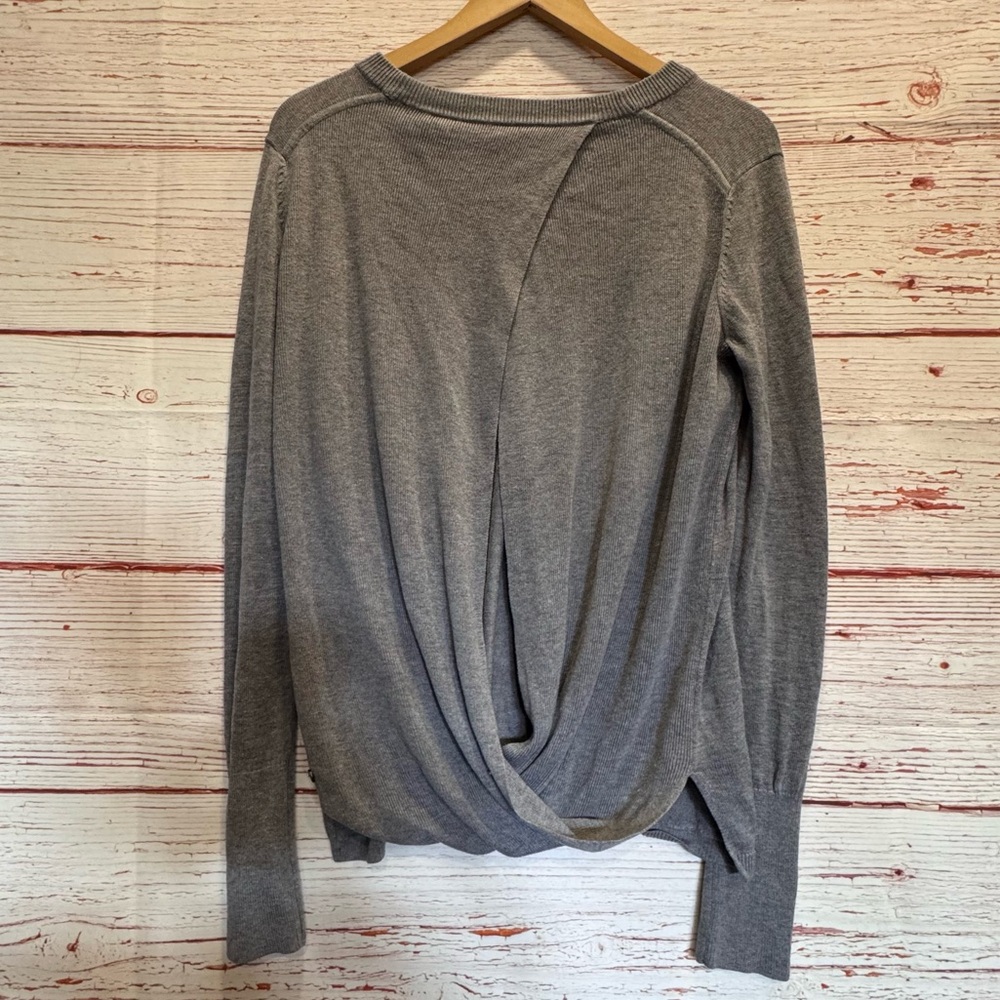 Lululemon Bring It Backbend Sweater in Heathered Medium Grey Sz 6 - Picture 9 of 10